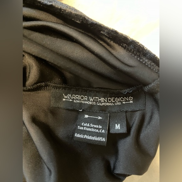 Warrior Within Designs- Black Velvet Tigre Shortsie- size medium - Picture 6 of 7